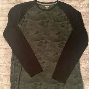 NWOT Men’s TALL Old Navy long sleeve t-shirt